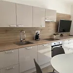 Ada - 4 Cosy Lägenhet *